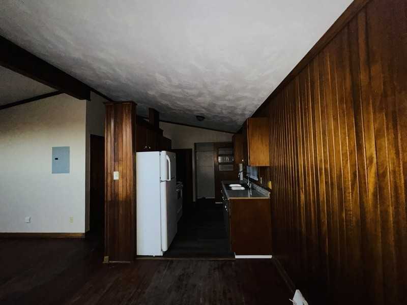 1096 Nchwy - Photo 5 of 15