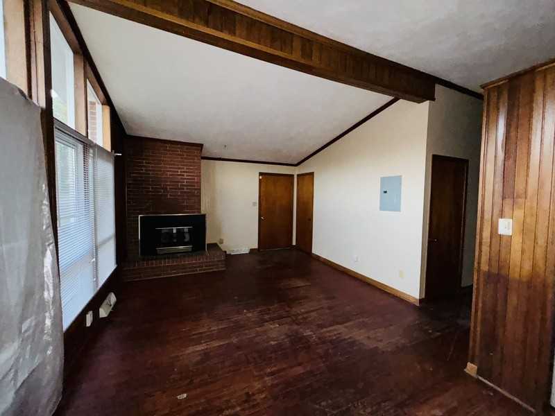 1096 Nchwy - Photo 6 of 15