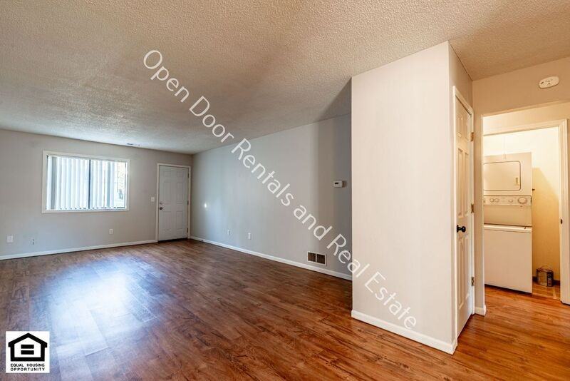 4934 Vermont Ln - Photo 3 of 19