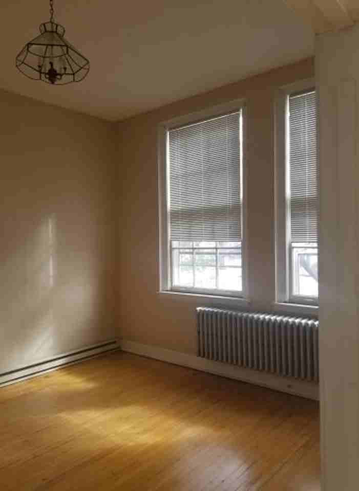 Agency Apartments - Photo 4 of 9