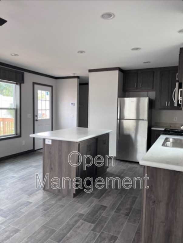 2301 Southwest Oralabor Road - Photo 7 of 9