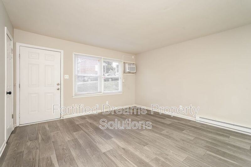 3600 Dakota Dr #3600F - Photo 4 of 38