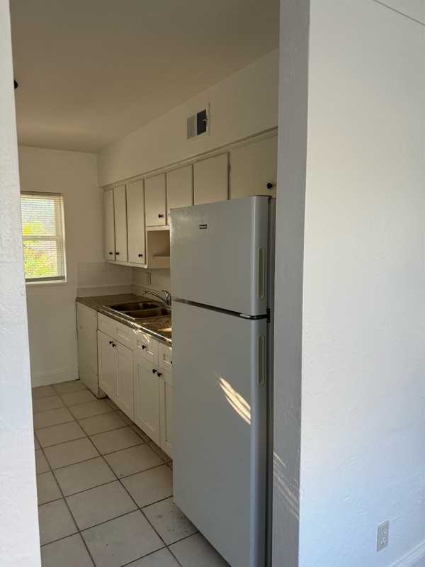 2112 9th Avenue North - Photo 6 of 11