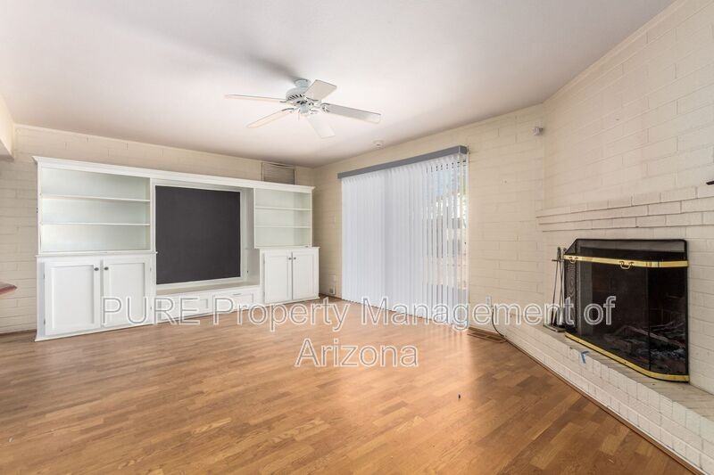 7608 E 4th St - Photo 3 of 16