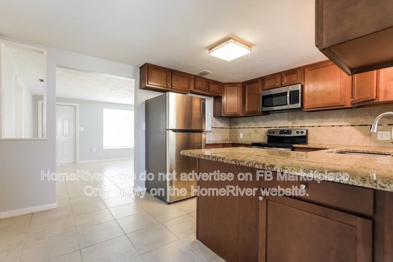 5917 Olive Avenue - Photo 5 of 18