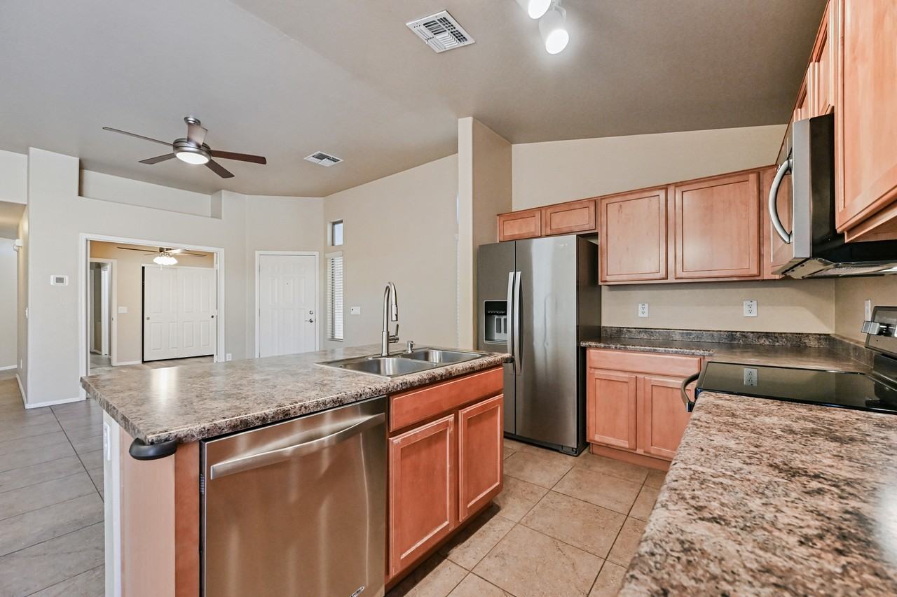 16620 South 48th Street #24 - Photo 7 of 22