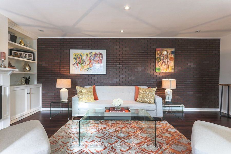 451 Broadview Avenue - Photo 4 of 26