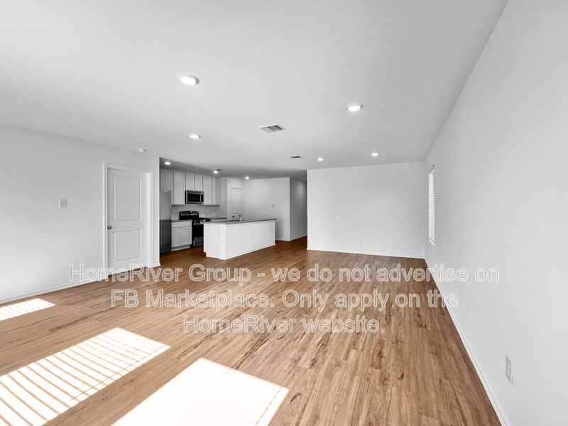 2004 Alpine Beach Ln - Photo 4 of 26