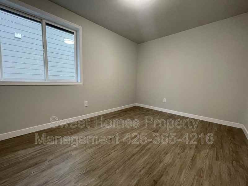 14644 50th Ave Ne - Photo 5 of 19