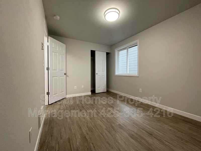 14644 50th Ave Ne - Photo 6 of 19