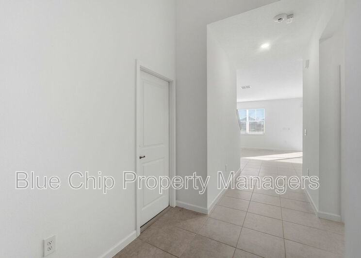 211 Ballo Dr - Photo 4 of 50