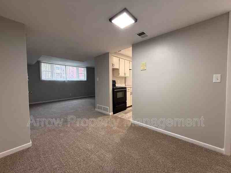 1621 G St - Photo 5 of 11