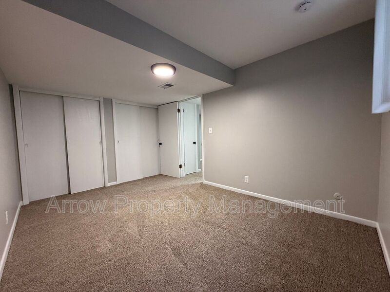 1621 G St - Photo 7 of 11