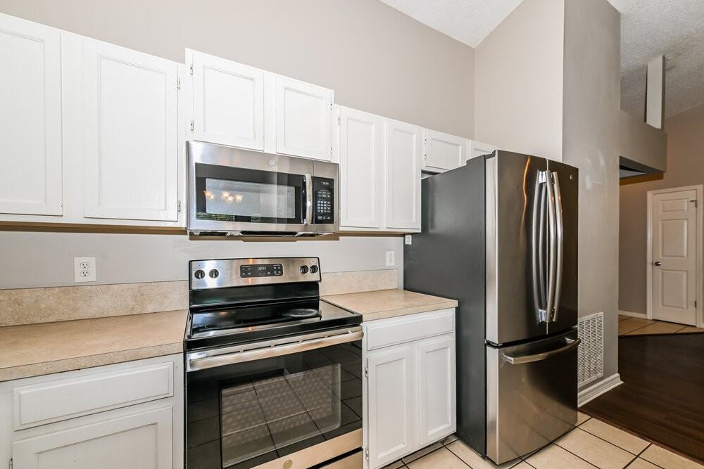 7790 Collins Ridge Blvd - Photo 7 of 16