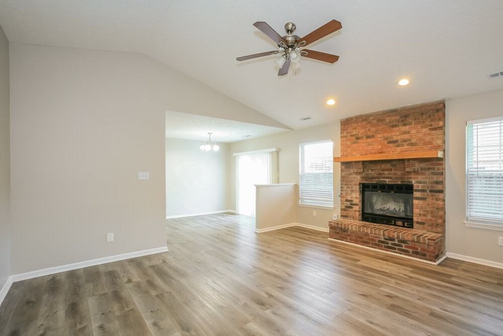 1449 Country Pointe Dr - Photo 5 of 16