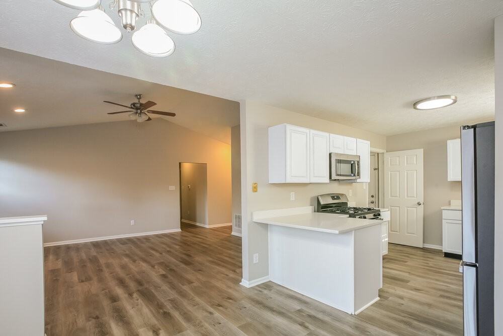 1449 Country Pointe Dr - Photo 7 of 16