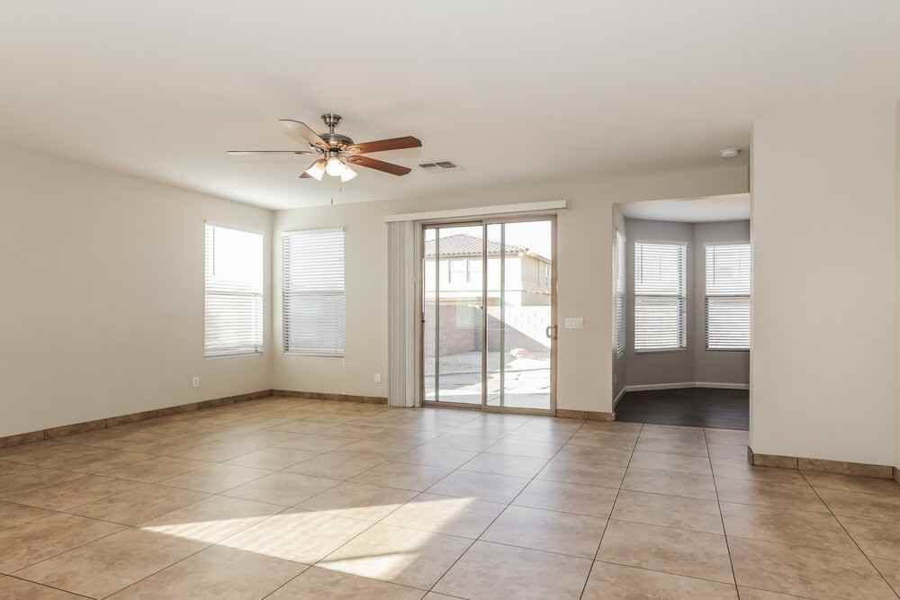 3014 W Donner Dr - Photo 6 of 16
