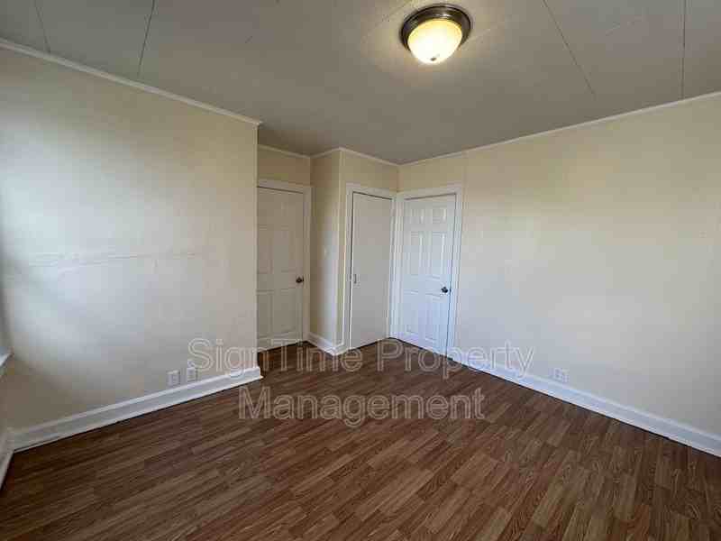 666 N Prospect St #2 - Photo 4 of 13