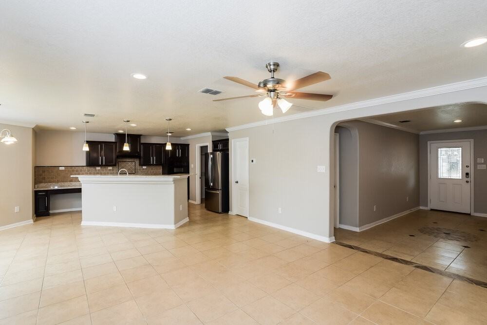 13422 Solar Crest - Photo 4 of 17