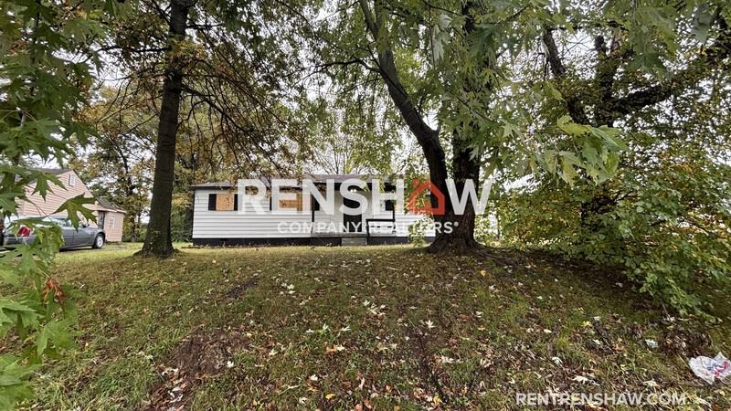 449 Burlington Circle - Photo 2 of 21