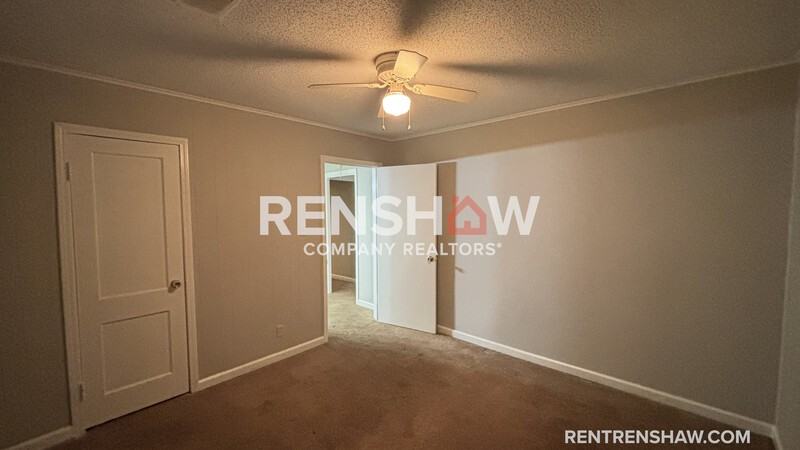 449 Burlington Cir - Photo 7 of 21