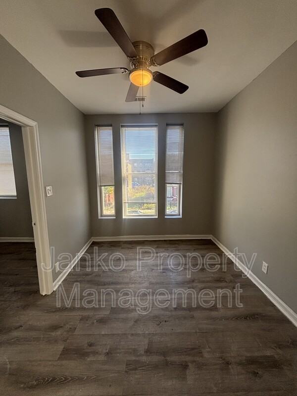 7134 S Cornell Ave #2 - Photo 4 of 9