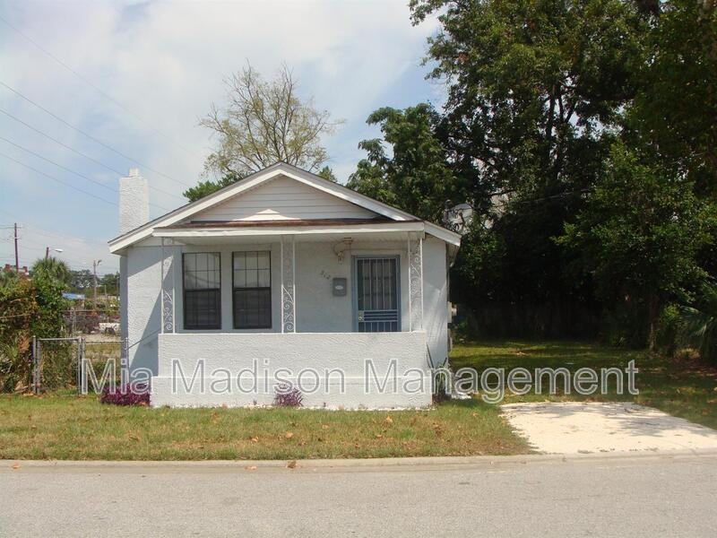 312 W 46th St - Photo 2 of 14