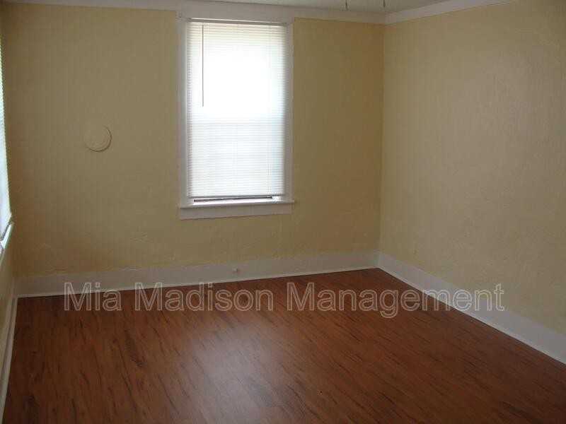 312 W 46th St - Photo 3 of 14