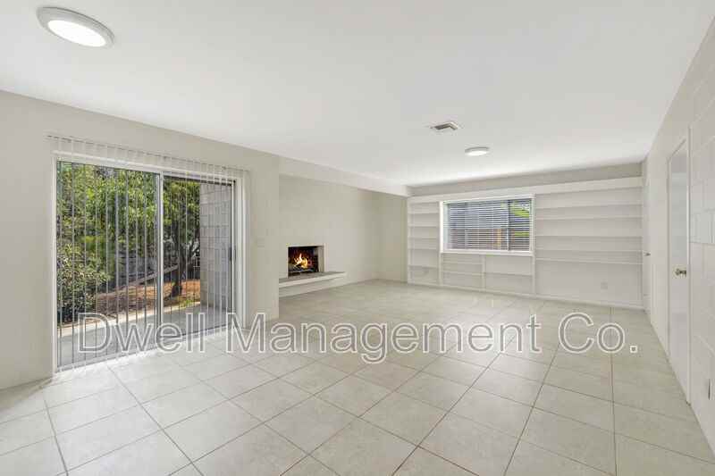 8860 Fabienne Way - Photo 3 of 36