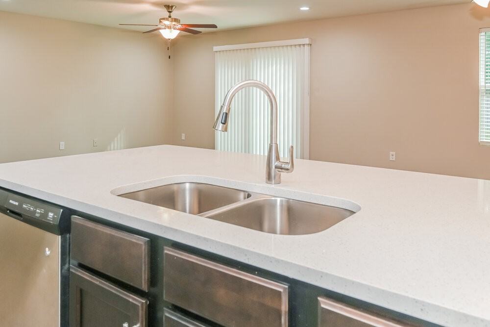 1390 Sarahs Landing Drive - Photo 7 of 16