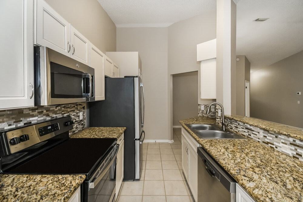 8026 Fleur De Lis Dr - Photo 6 of 16