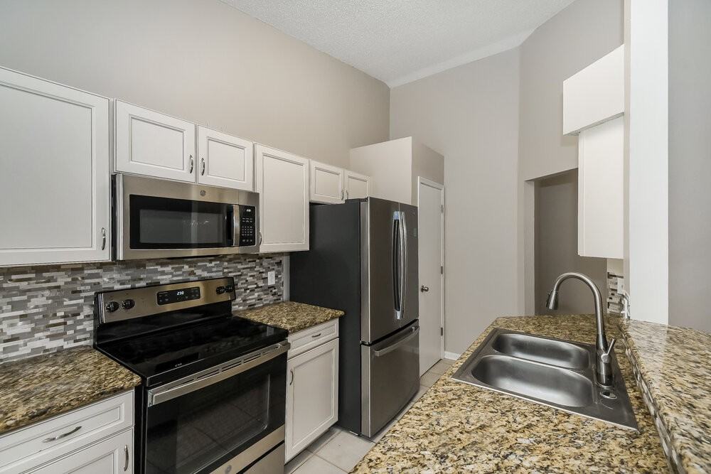 8026 Fleur De Lis Dr - Photo 7 of 16