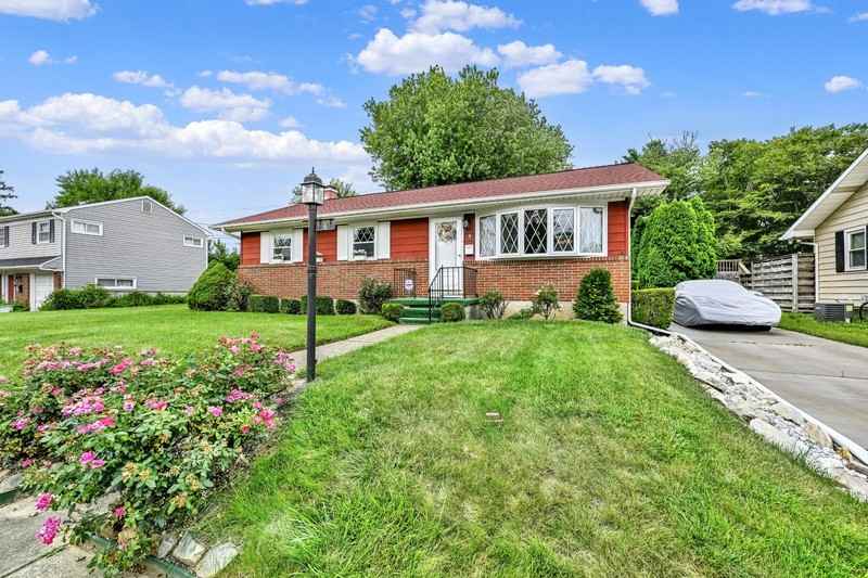 6 Hammen Ave - Photo 3 of 28