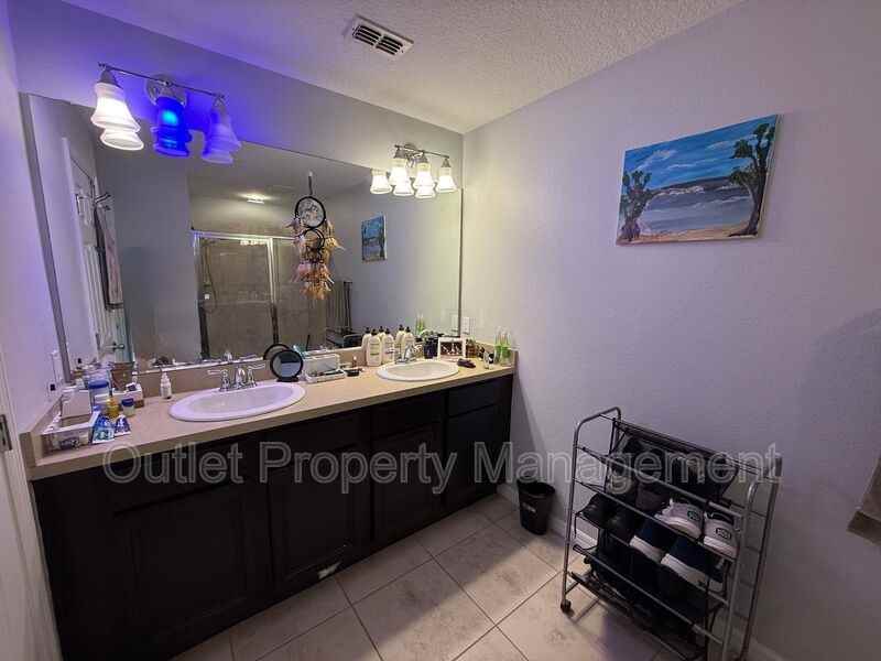 726 Artisan St #24 - Photo 6 of 10