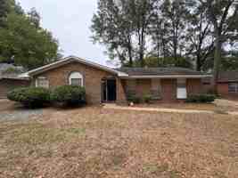 featured image of 740 Ledyard Pl