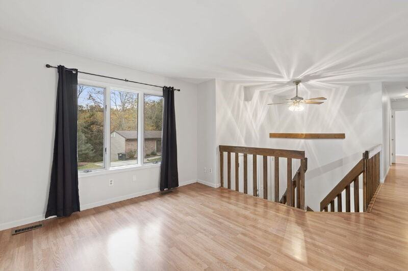 4 Dewberry Way - Photo 2 of 33