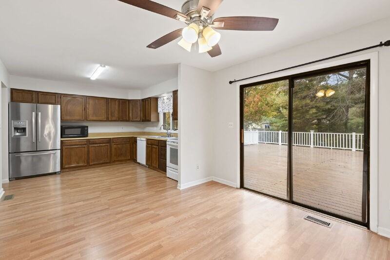 4 Dewberry Way - Photo 6 of 33