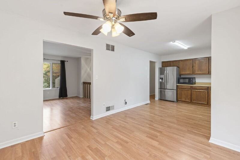 4 Dewberry Way - Photo 7 of 33