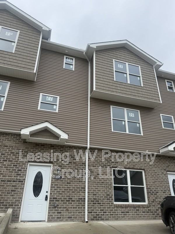 158 Christian Ct - Photo 2 of 20