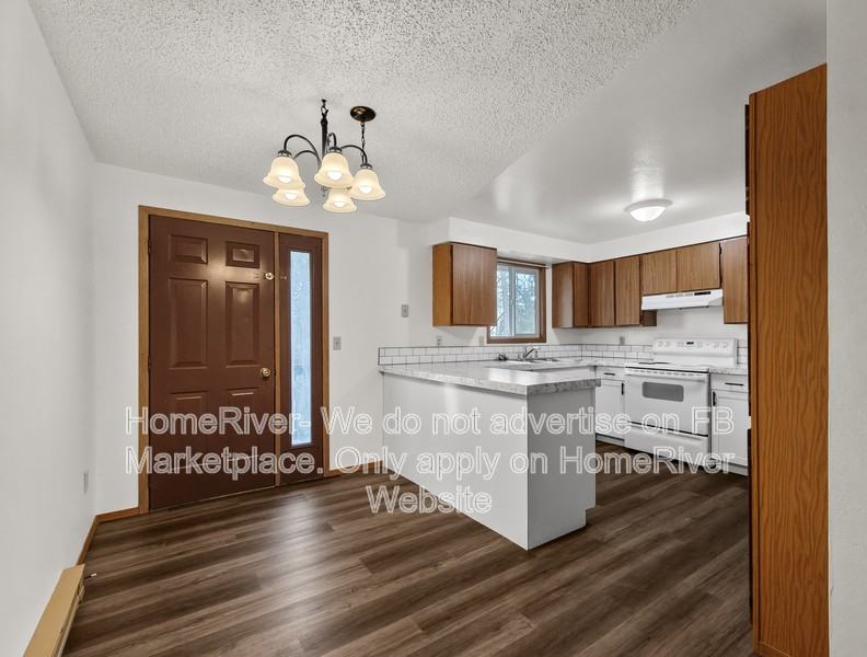 14315 E Mission Ave - Photo 5 of 22