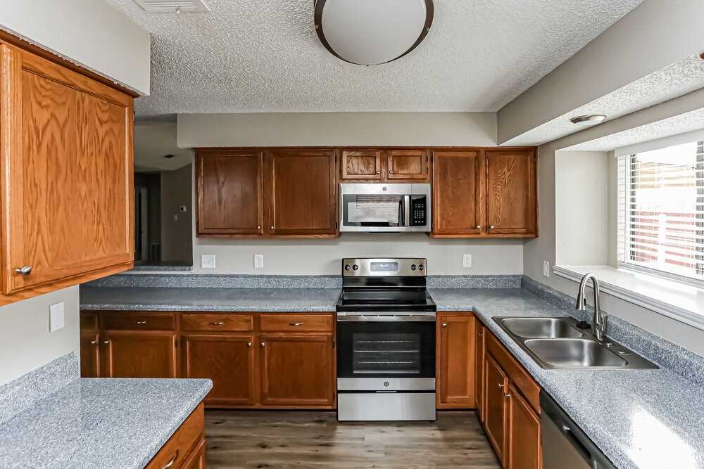 2618 San Saba Street - Photo 6 of 16