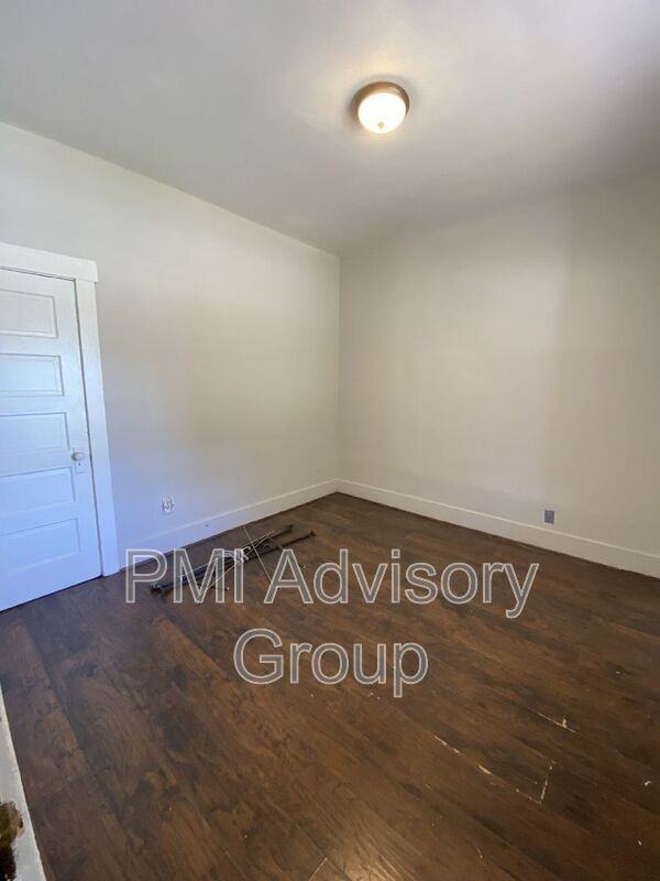 200 Southwest 21st Street - Photo 3 of 16