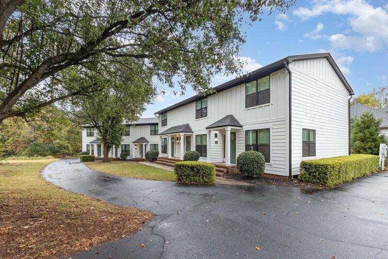 109 S Church St #F - Photo 2 of 27