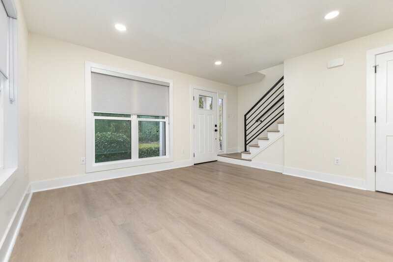 109 S Church St #F - Photo 4 of 27