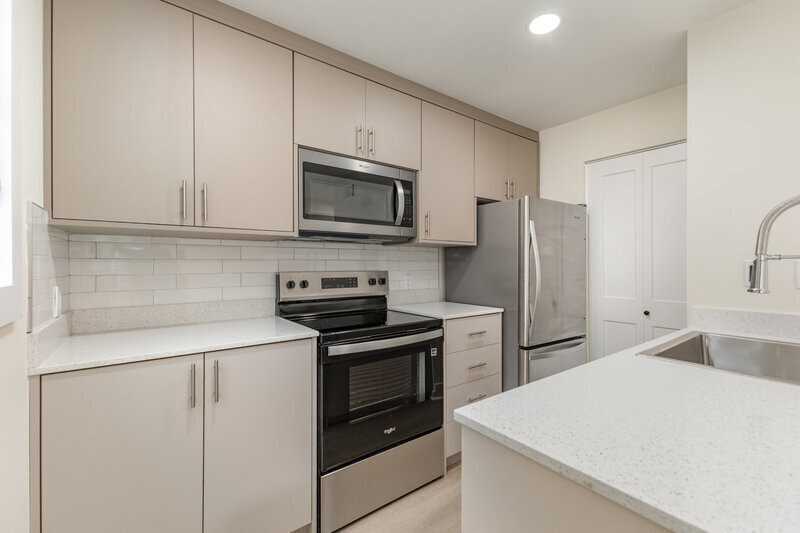 109 S Church St #F - Photo 7 of 27