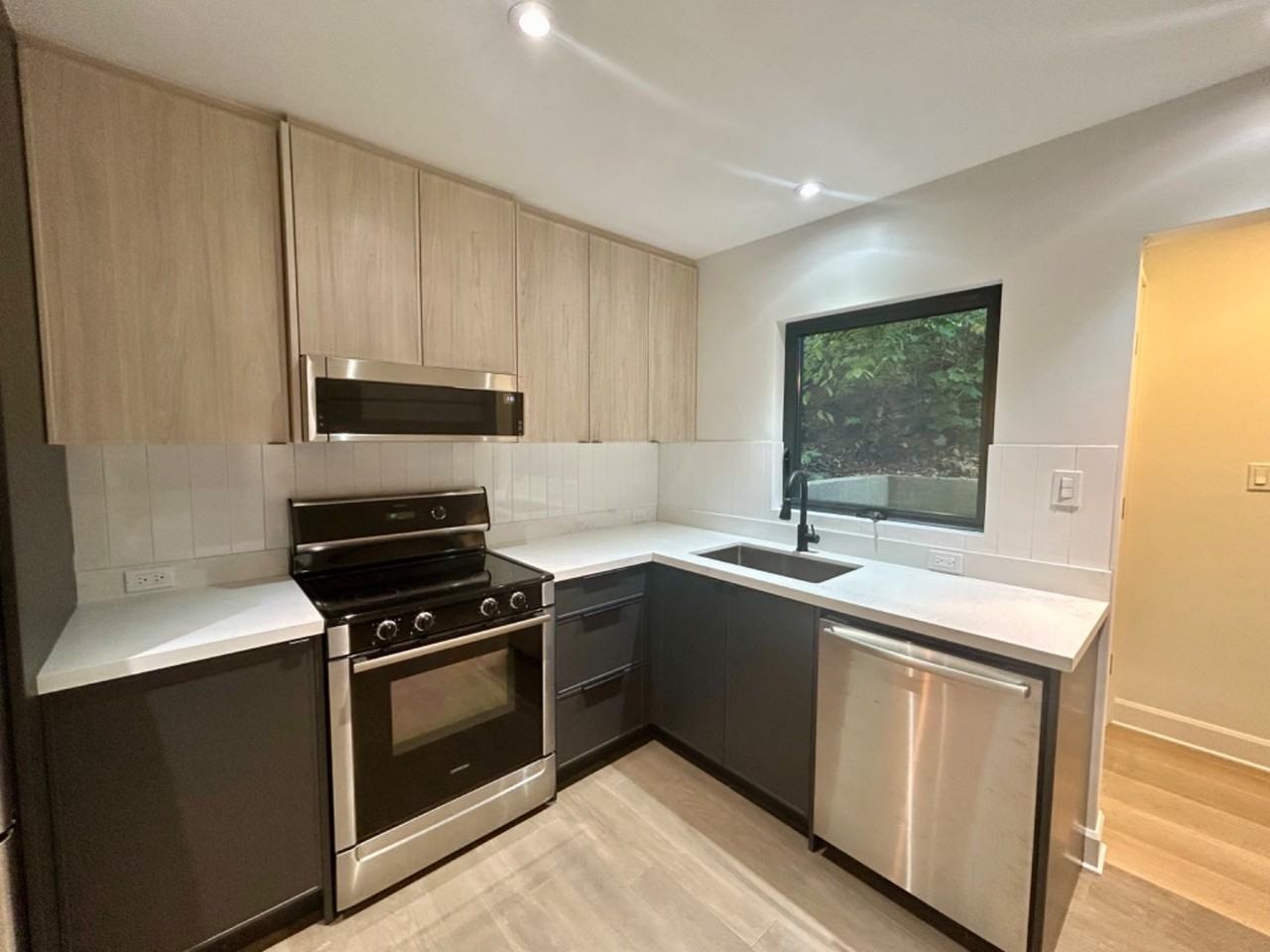 306 Riverside Drive - Photo 2 of 14