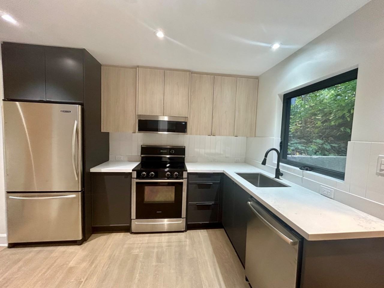 306 Riverside Drive - Photo 3 of 14