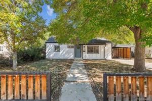 featured image of 1882 S Michigan Way