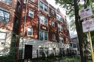 featured image of 2827 North Burling Street #04