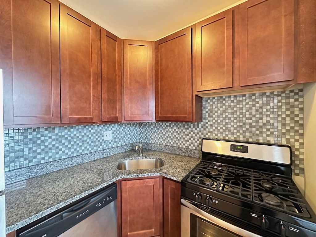 343 Park Avenue #12 - Photo 4 of 21